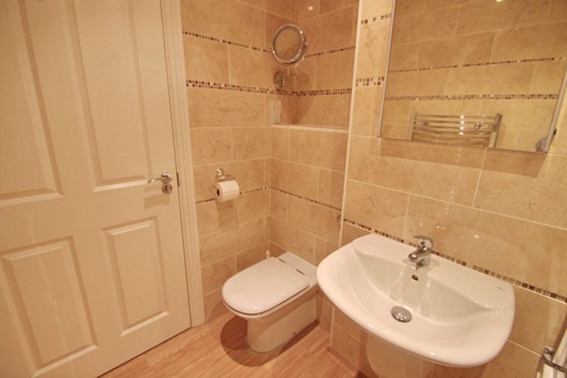 20 King George Avenue